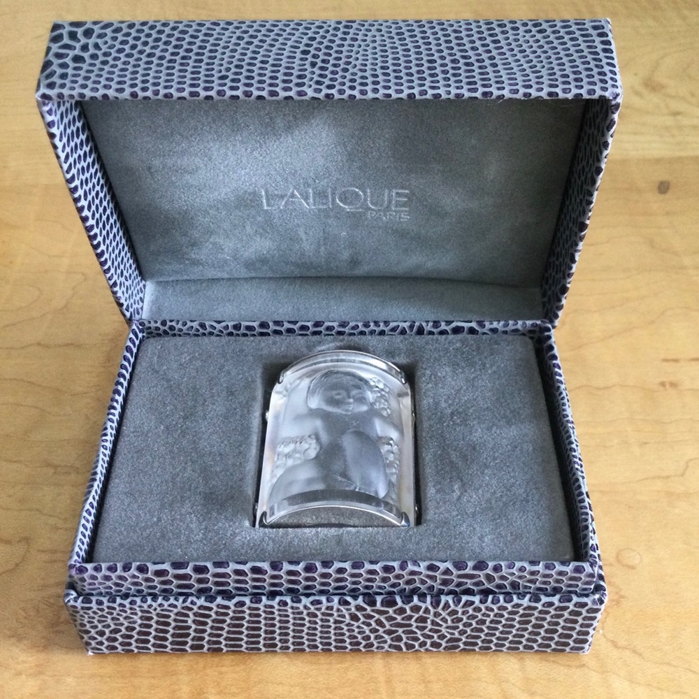 Lalique Enfants Pendant - Picture 2 of 12